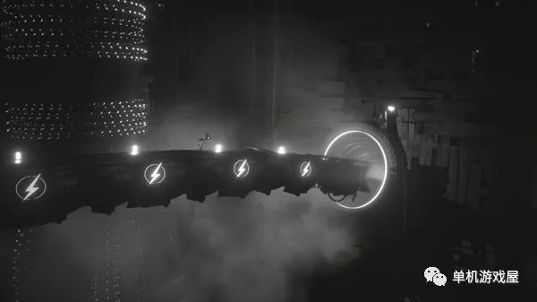 【游戏推荐】《白色阴影》v1.4.1 免安装中文学习版
